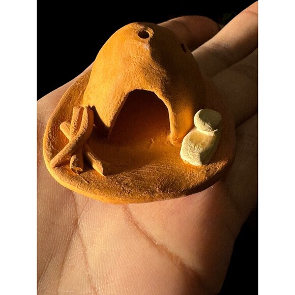 VTG miniature Cochiti Pueblo Horno oven ashtray sign storyteller Native American